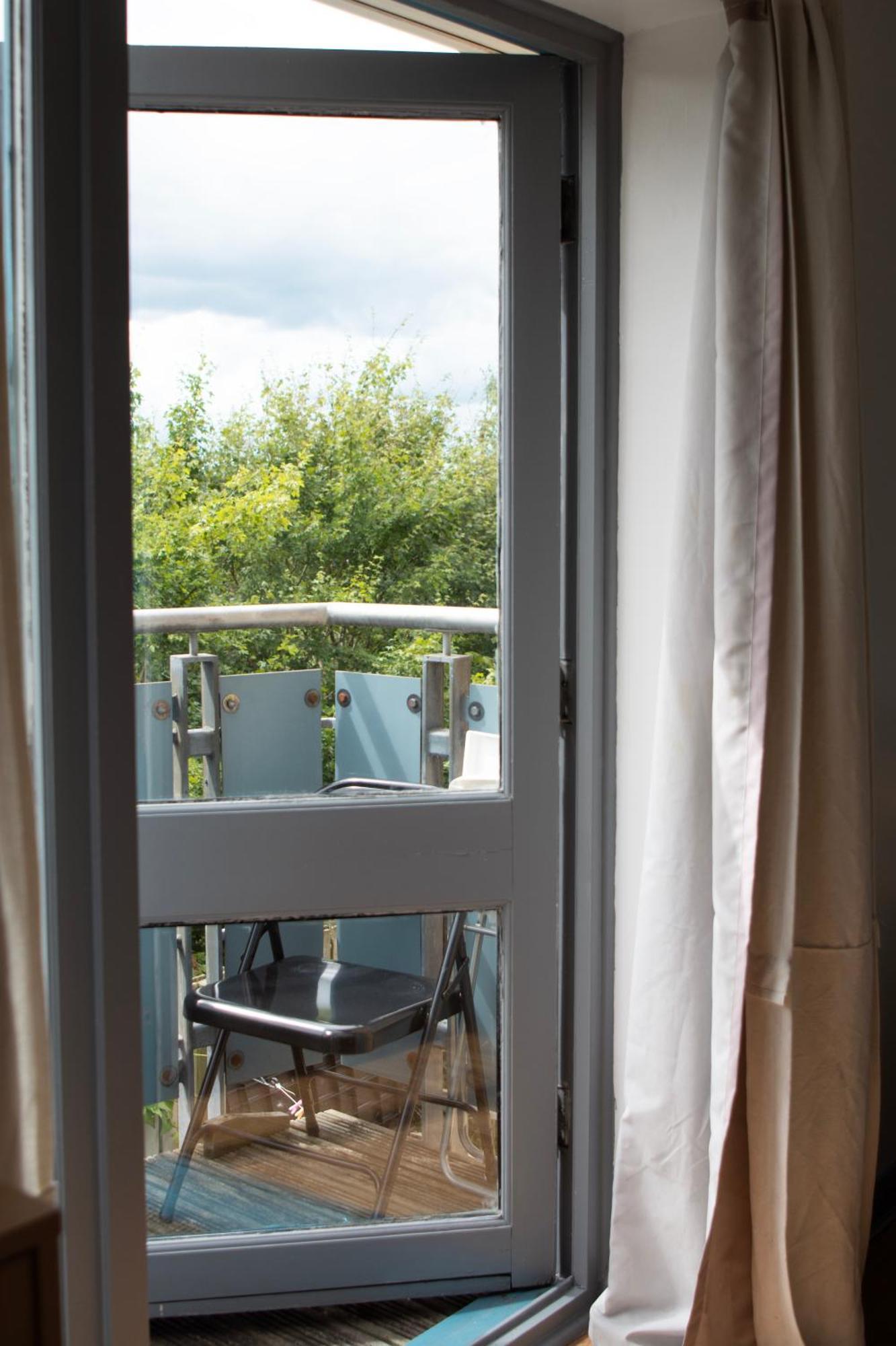 Well-Equipped 4 Bedroom House Close To City Centre Leeds  Dış mekan fotoğraf
